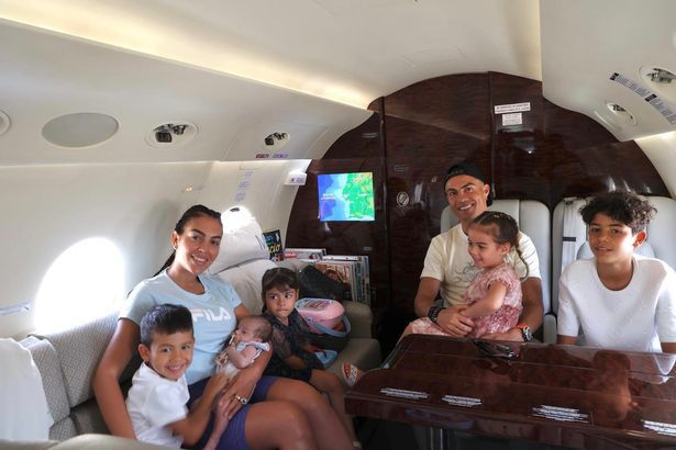 金井美绪